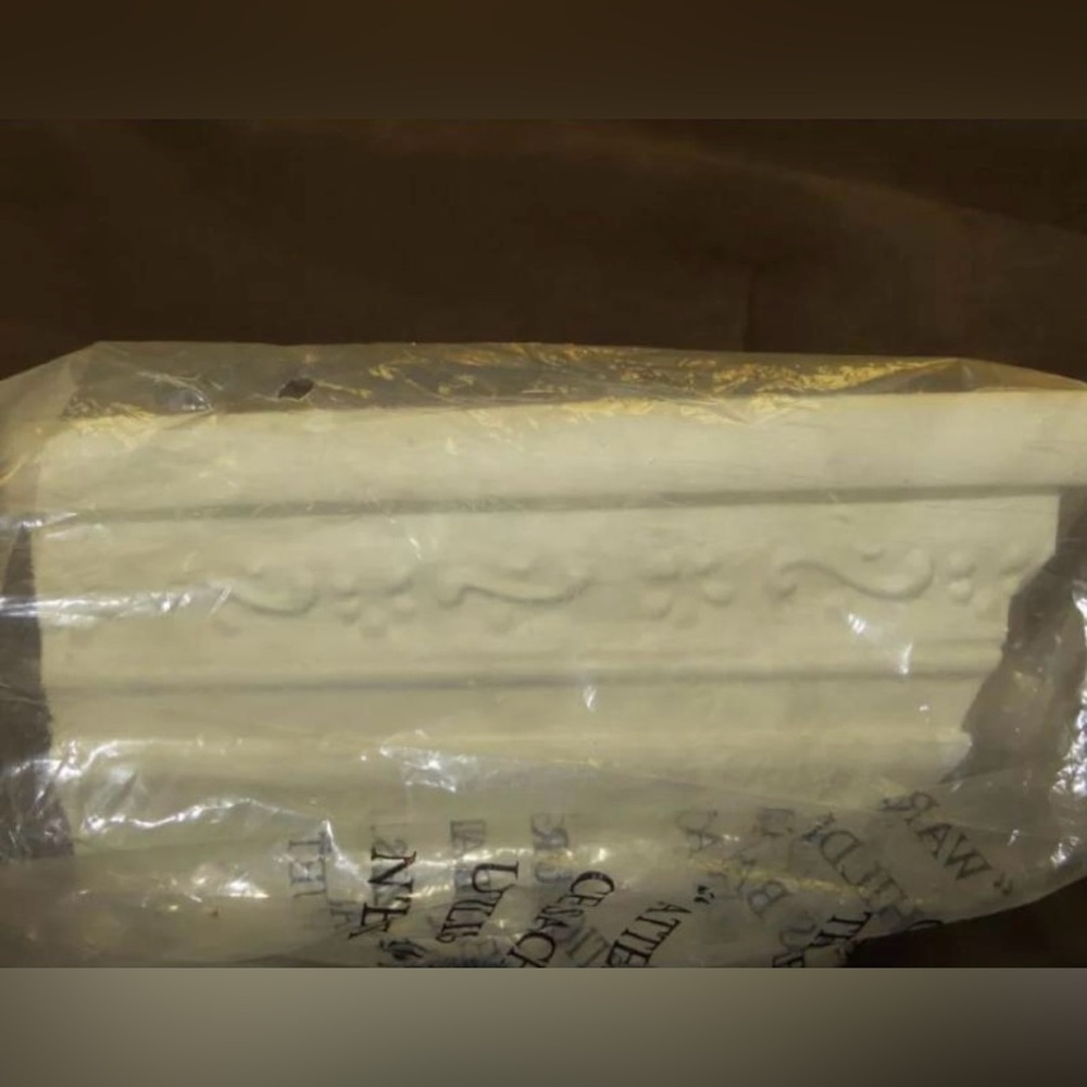 New Pottery Barn 7" Ava ledge in an Ivory/Cream